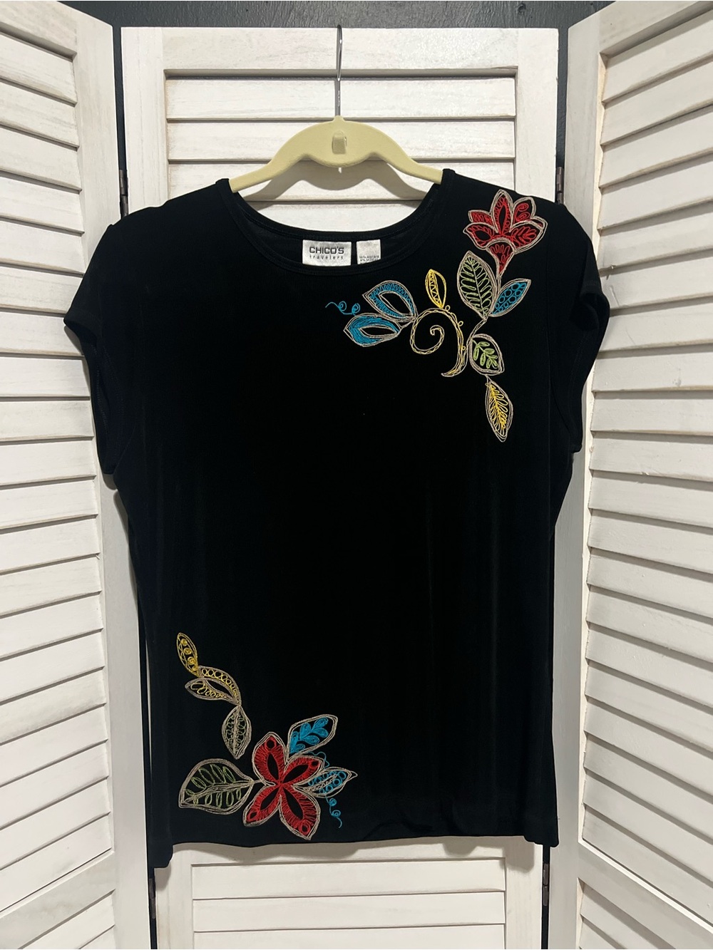 Chico's Black Short Sleeve Top with Multicolor Floral Embroidery
